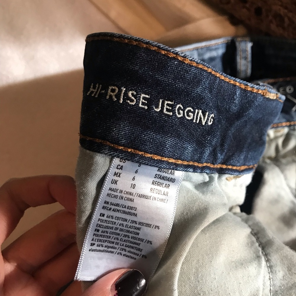High Rise Jeans - Picture 3 of 3